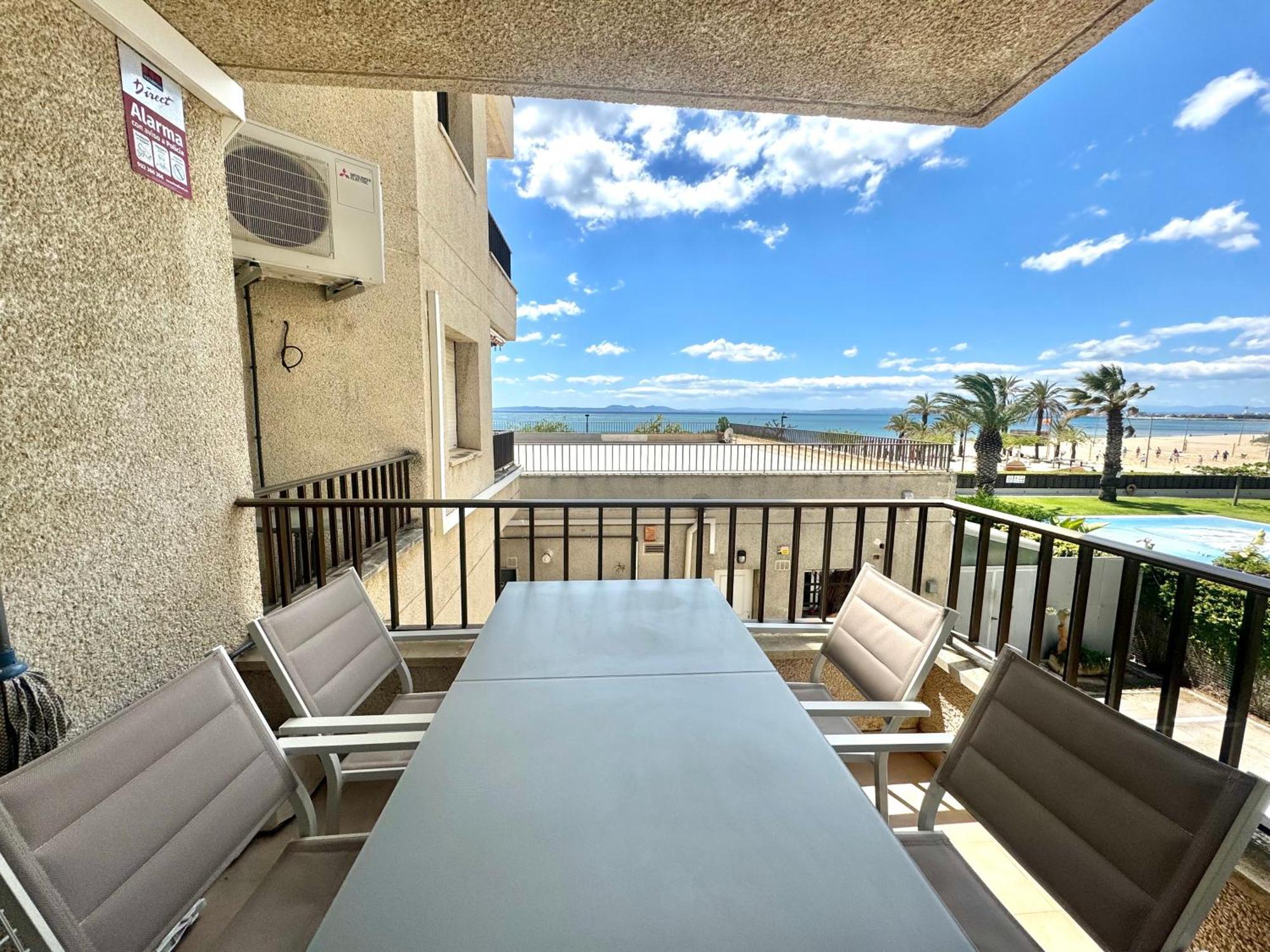 Castell Joncar Apartment *